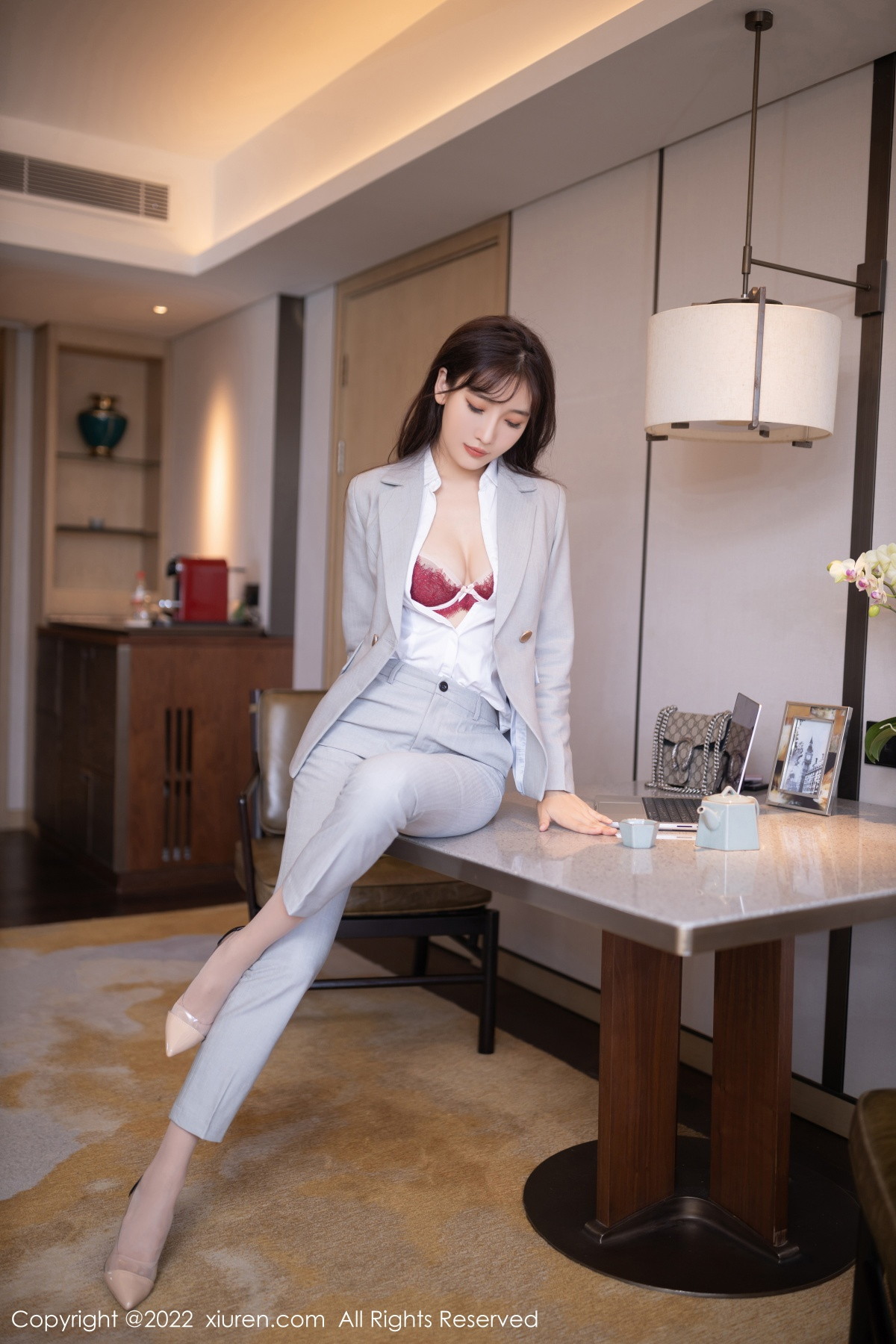 【XiuRen秀人網】20221110Vol5840陸萱萱【80P】-[秀人套图]