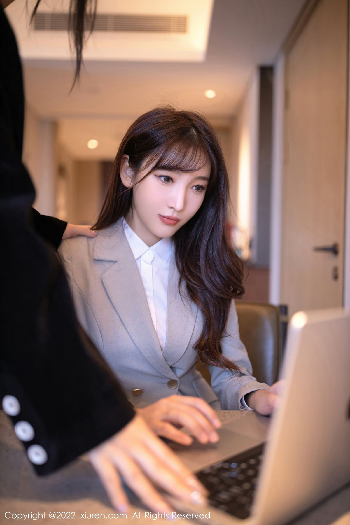 【XiuRen秀人網】20221110Vol5840陸萱萱【80P】-[秀人套图]