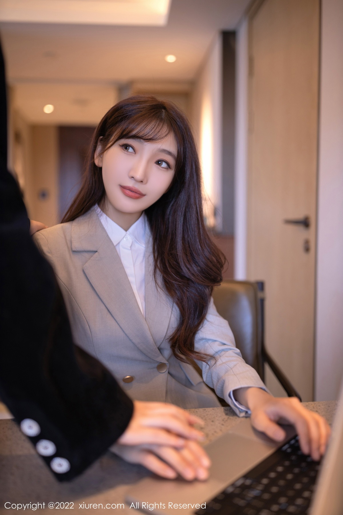 【XiuRen秀人網】20221110Vol5840陸萱萱【80P】-[秀人套图]