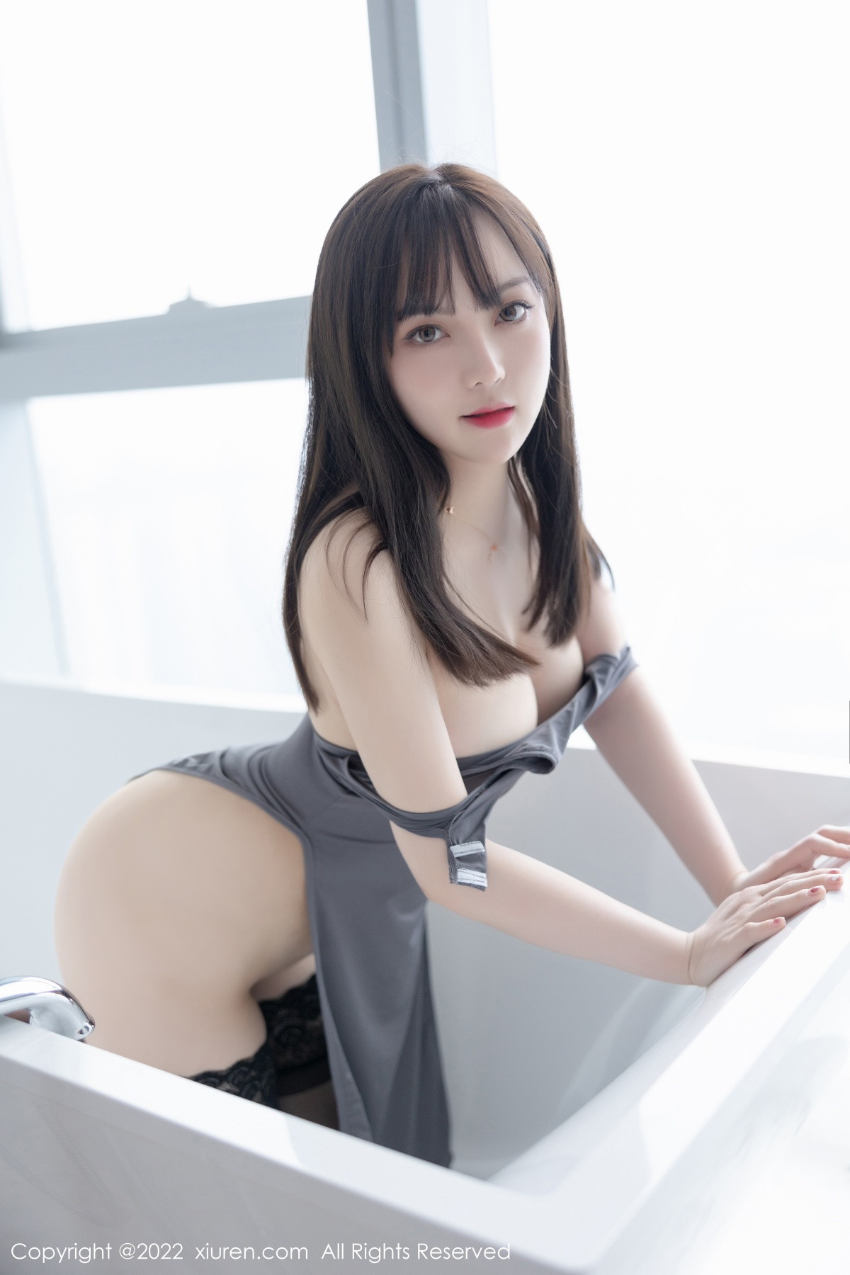 【XiuRen秀人网】20221116Vol5865豆瓣酱【71P】-[秀人套图]