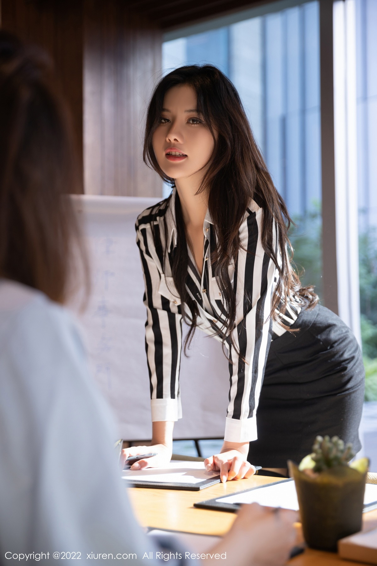 【XiuRen秀人網】20221125Vol5910就是阿朱啊【79P】-[秀人套图]