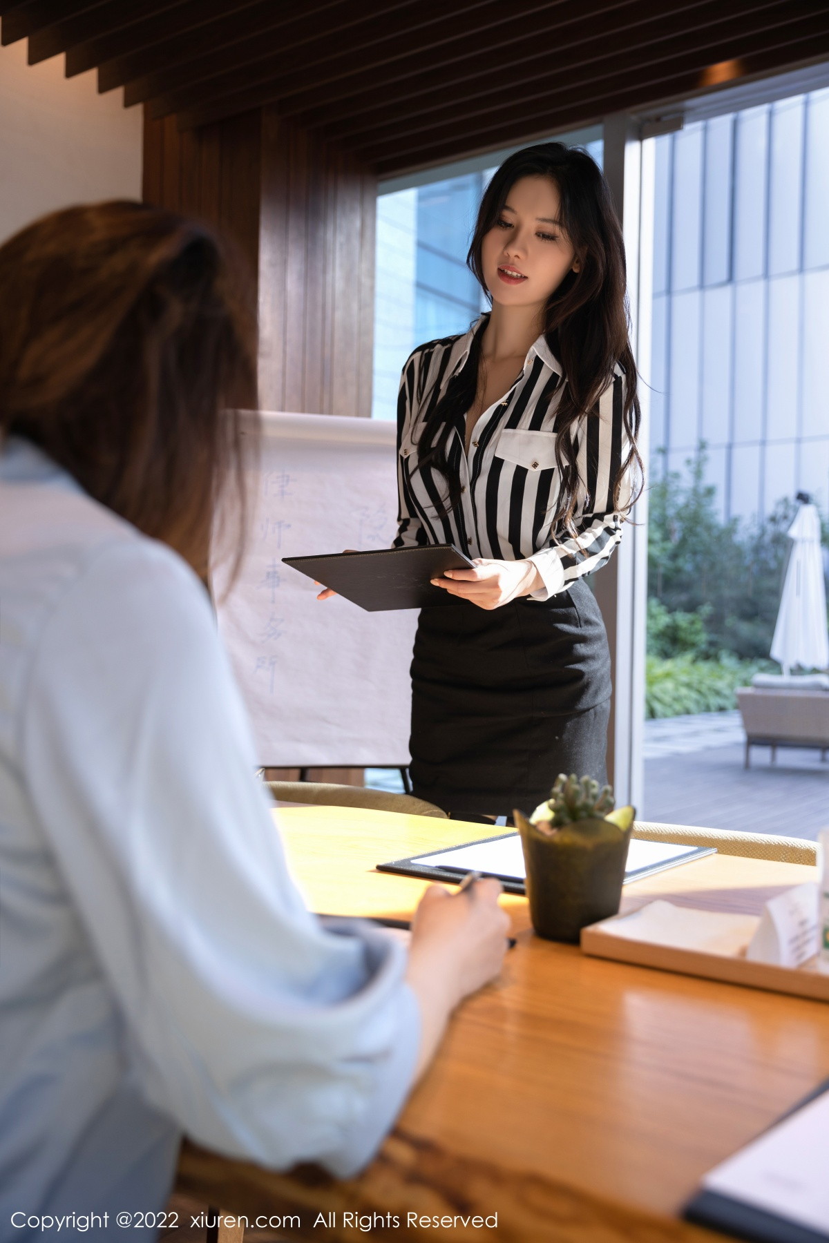 【XiuRen秀人網】20221125Vol5910就是阿朱啊【79P】-[秀人套图]