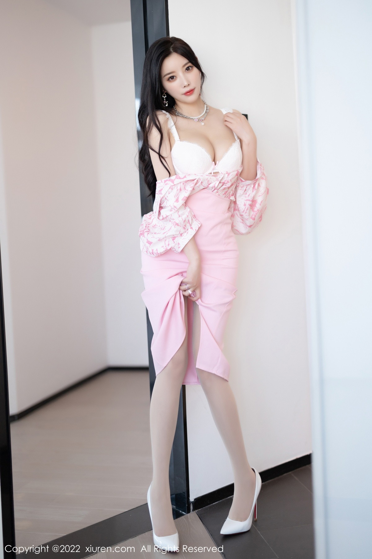 【XiuRen秀人網】20221129Vol5927楊晨晨Yome【87P】-[秀人套图]