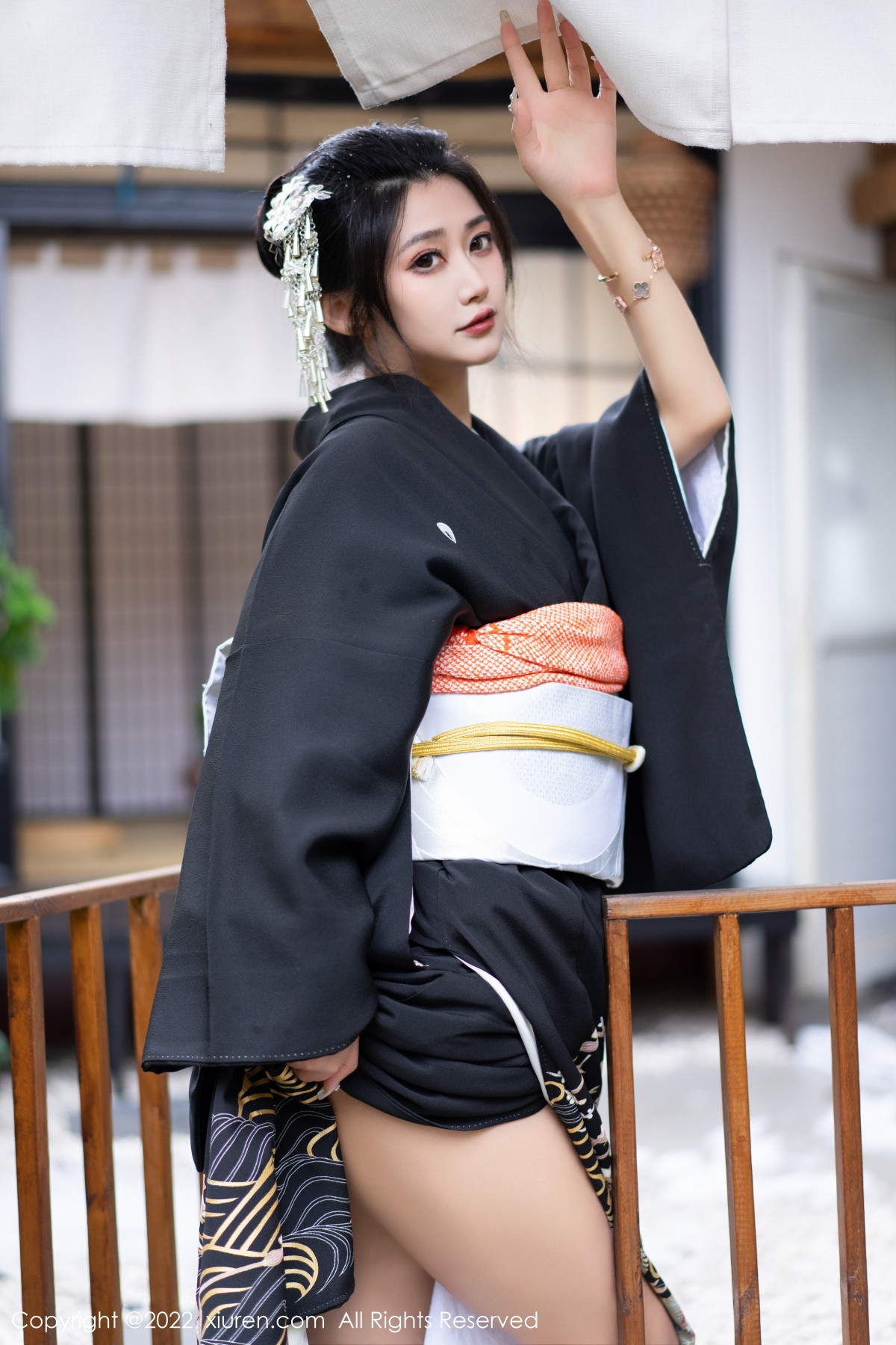 【XiuRen秀人網】20221130Vol5932laura阿姣【74P】-[秀人套图]