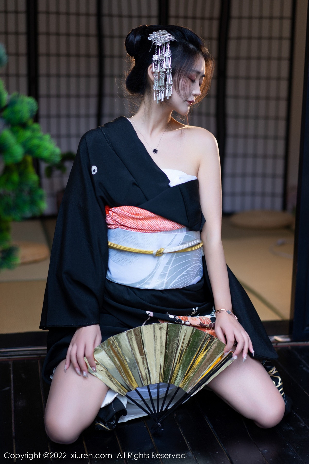 【XiuRen秀人網】20221130Vol5932laura阿姣【74P】-[秀人套图]