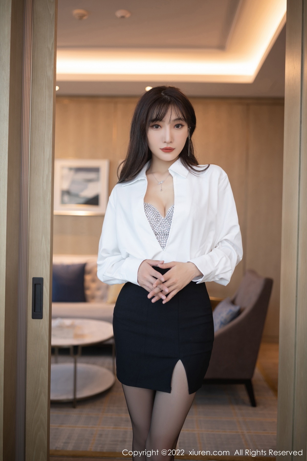 【XiuRen秀人網】20221201Vol5940陸萱萱【78P】-[秀人套图]