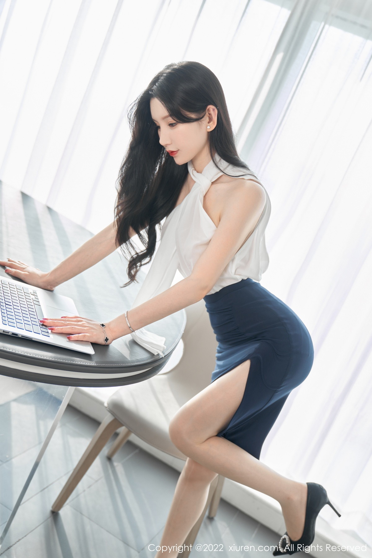 【XiuRen秀人網】20221202Vol5948周于希Sally【70P】-[秀人套图]