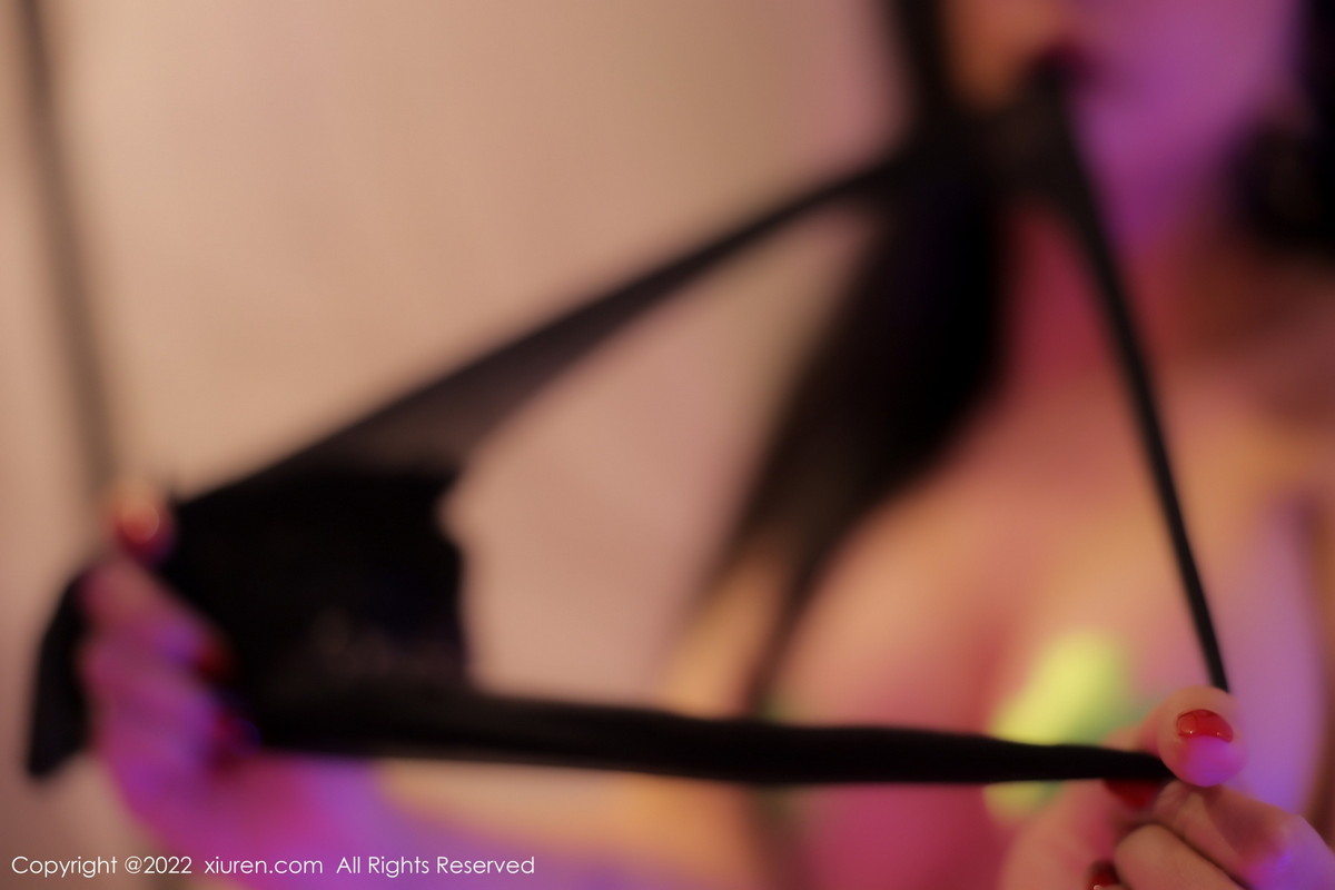 【XiuRen秀人網】20221202Vol5941田冰冰【72P】-[秀人套图]