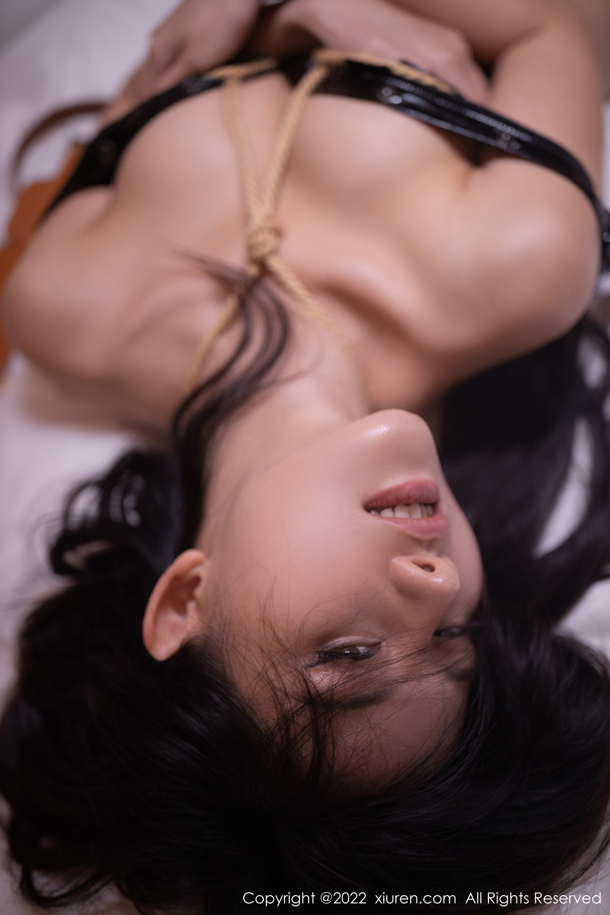 【XiuRen秀人網】20221209Vol5981就是阿朱啊【82P】-[秀人套图]