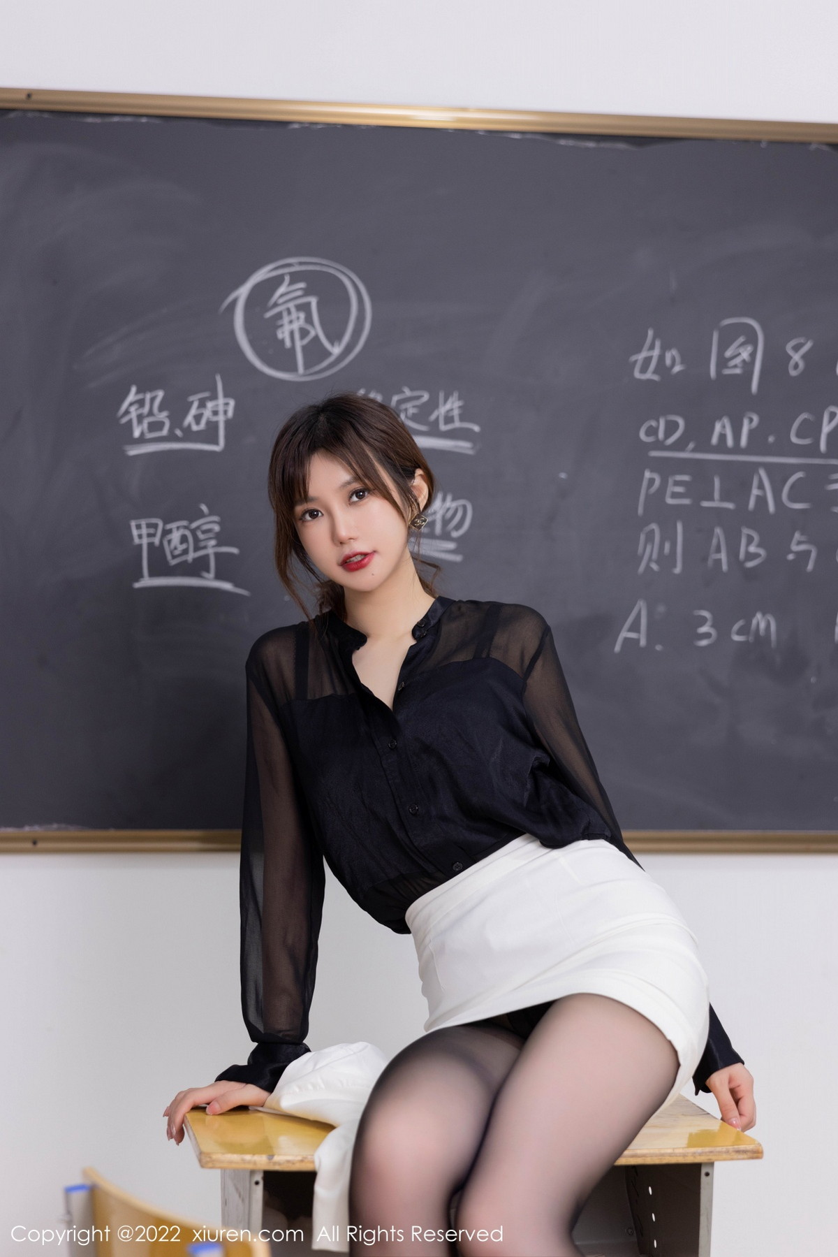 【XiuRen秀人網】20221216Vol6008绮里嘉ula【87P】-[秀人套图]