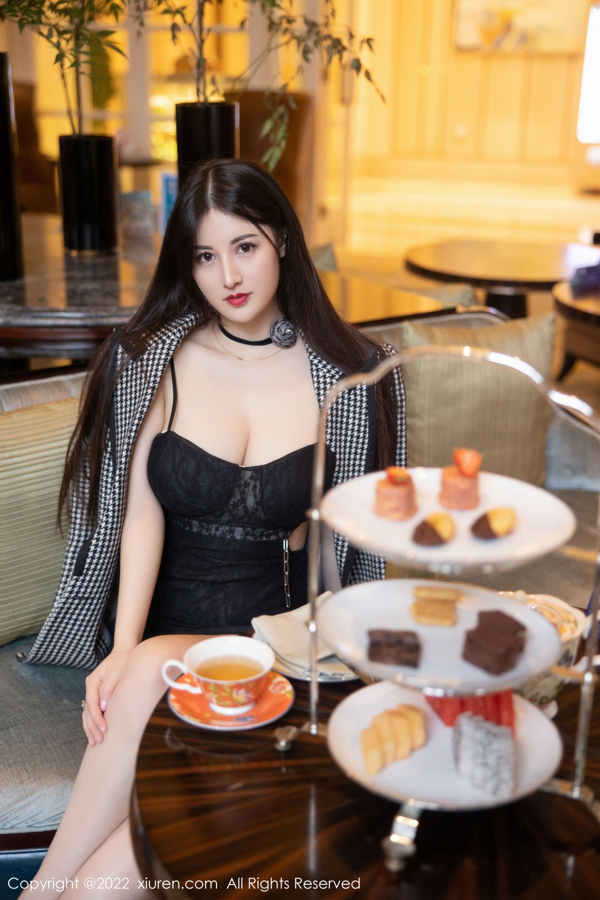 【XiuRen秀人網】20221227Vol6049詩詩kiki【70P】-[秀人套图]