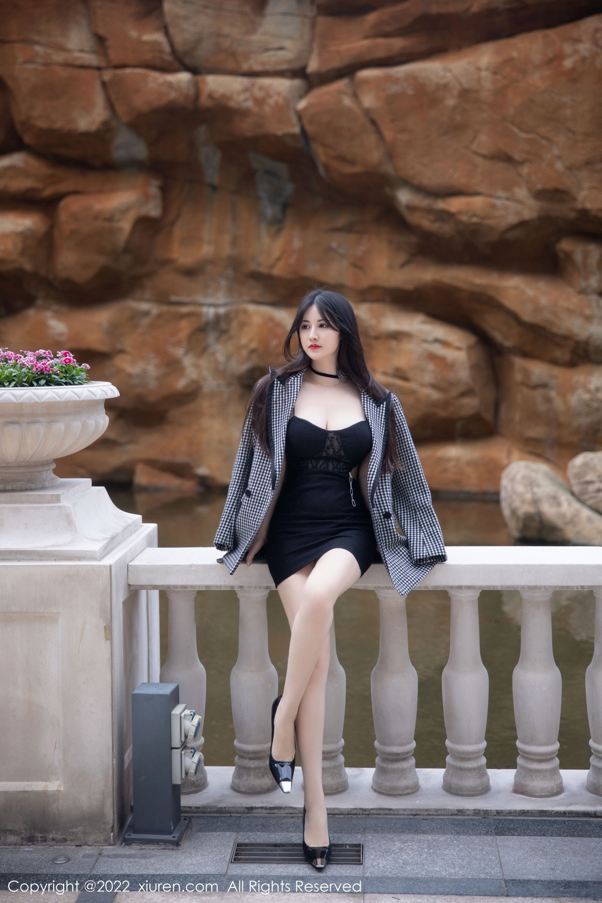 【XiuRen秀人網】20221227Vol6049詩詩kiki【70P】-[秀人套图]