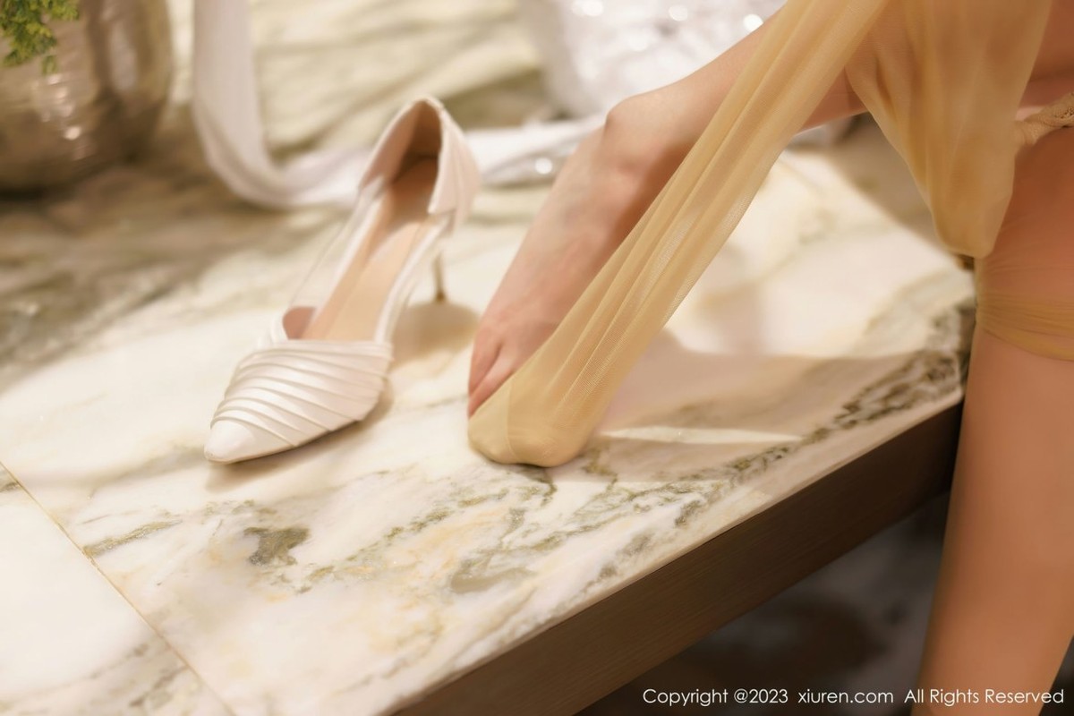 【XiuRen秀人網】20230105Vol6092laura阿姣【70P】-[秀人套图]