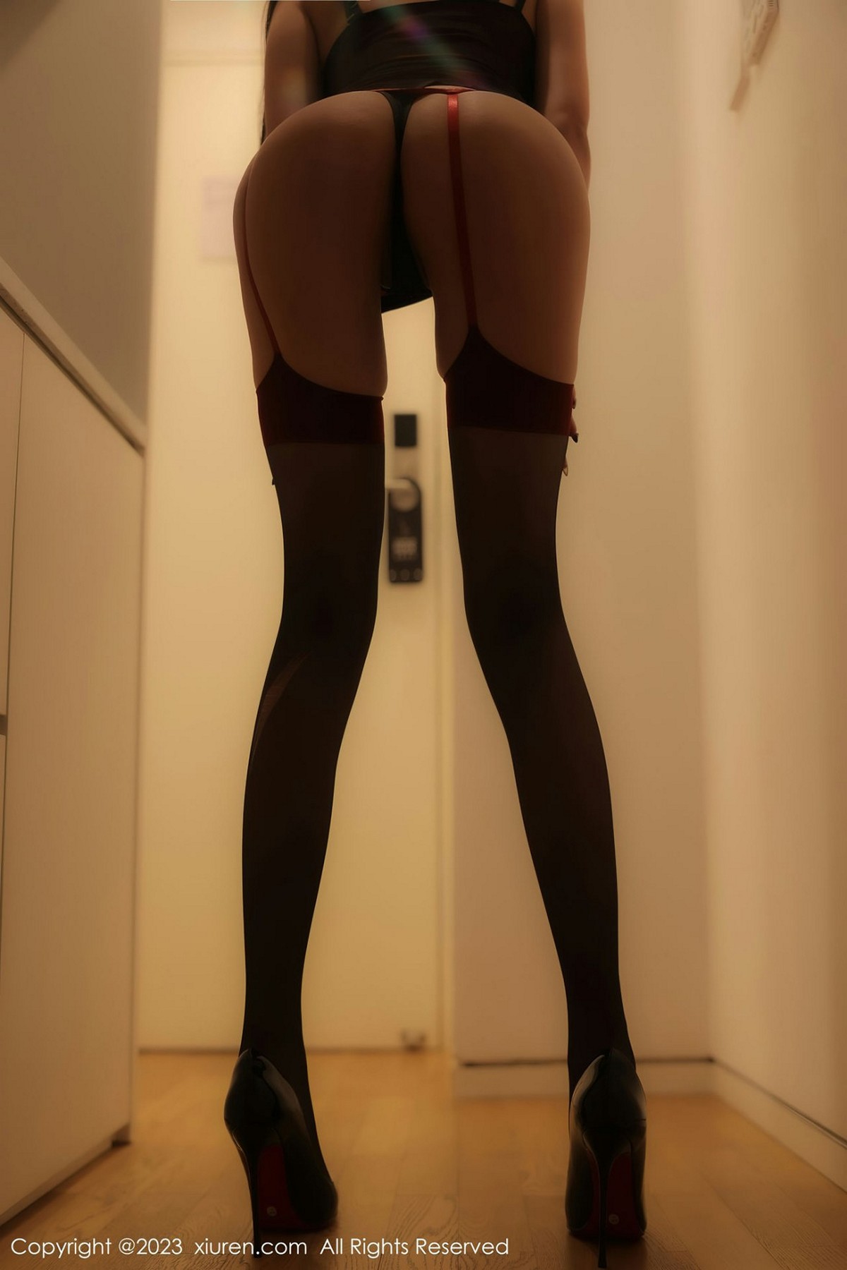 【XiuRen秀人網】20230110Vol6107四月月【80P】-[秀人套图]