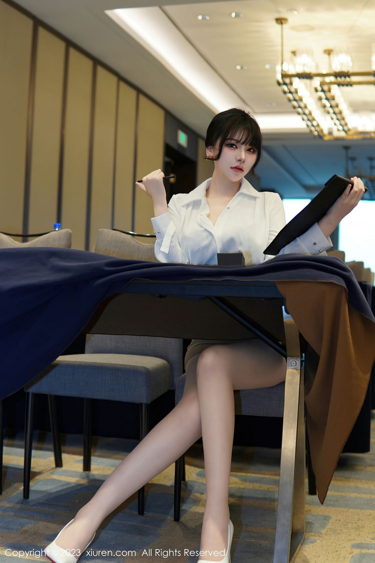 【XiuRen秀人網】20230110Vol6111桃桃子【86P】-[秀人套图]