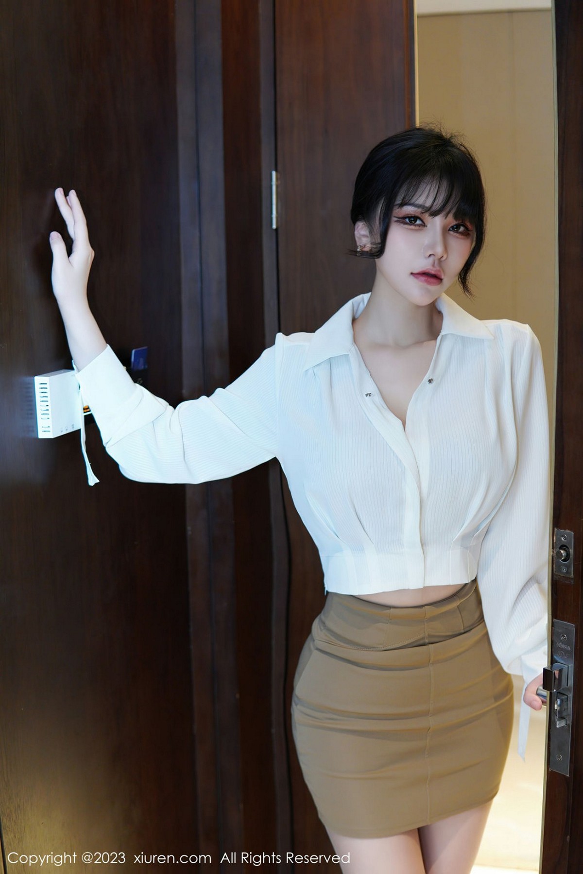 【XiuRen秀人網】20230110Vol6111桃桃子【86P】-[秀人套图]