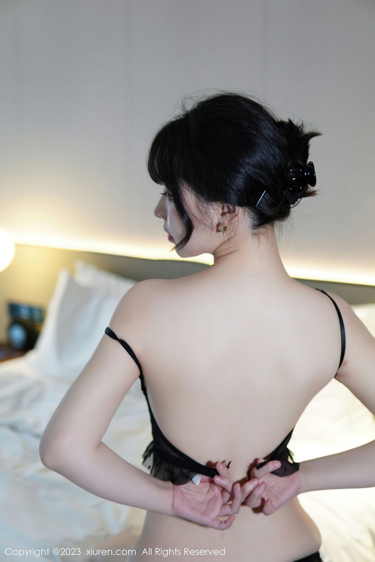 【XiuRen秀人網】20230110Vol6111桃桃子【86P】-[秀人套图]