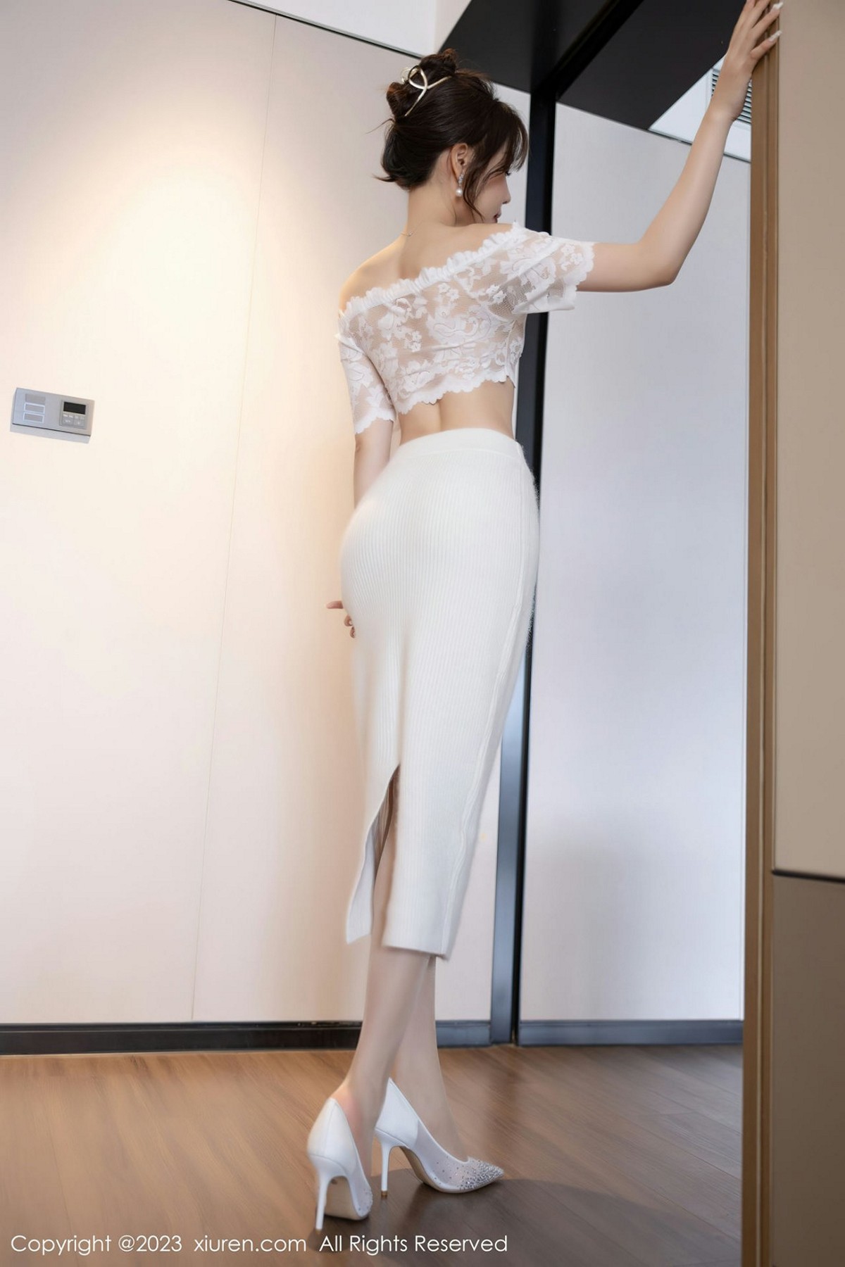 【XiuRen秀人網】20230113Vol6132徐莉芝Booty【83P】-[秀人套图]