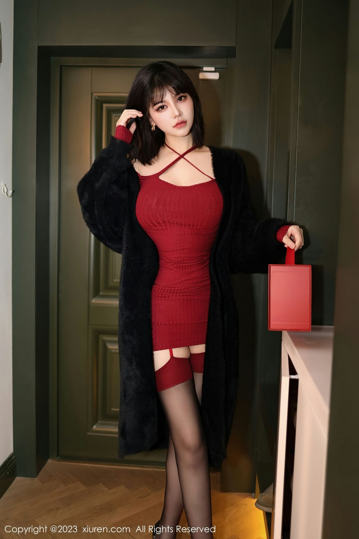 【XiuRen秀人網】20230117Vol6144桃桃子-完整版無水印寫真【81P】-[秀人套图]