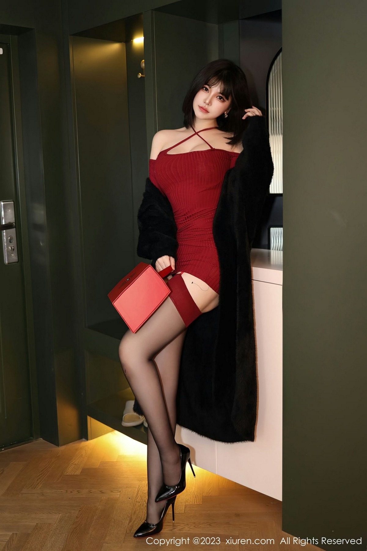 【XiuRen秀人網】20230117Vol6144桃桃子-完整版無水印寫真【81P】-[秀人套图]