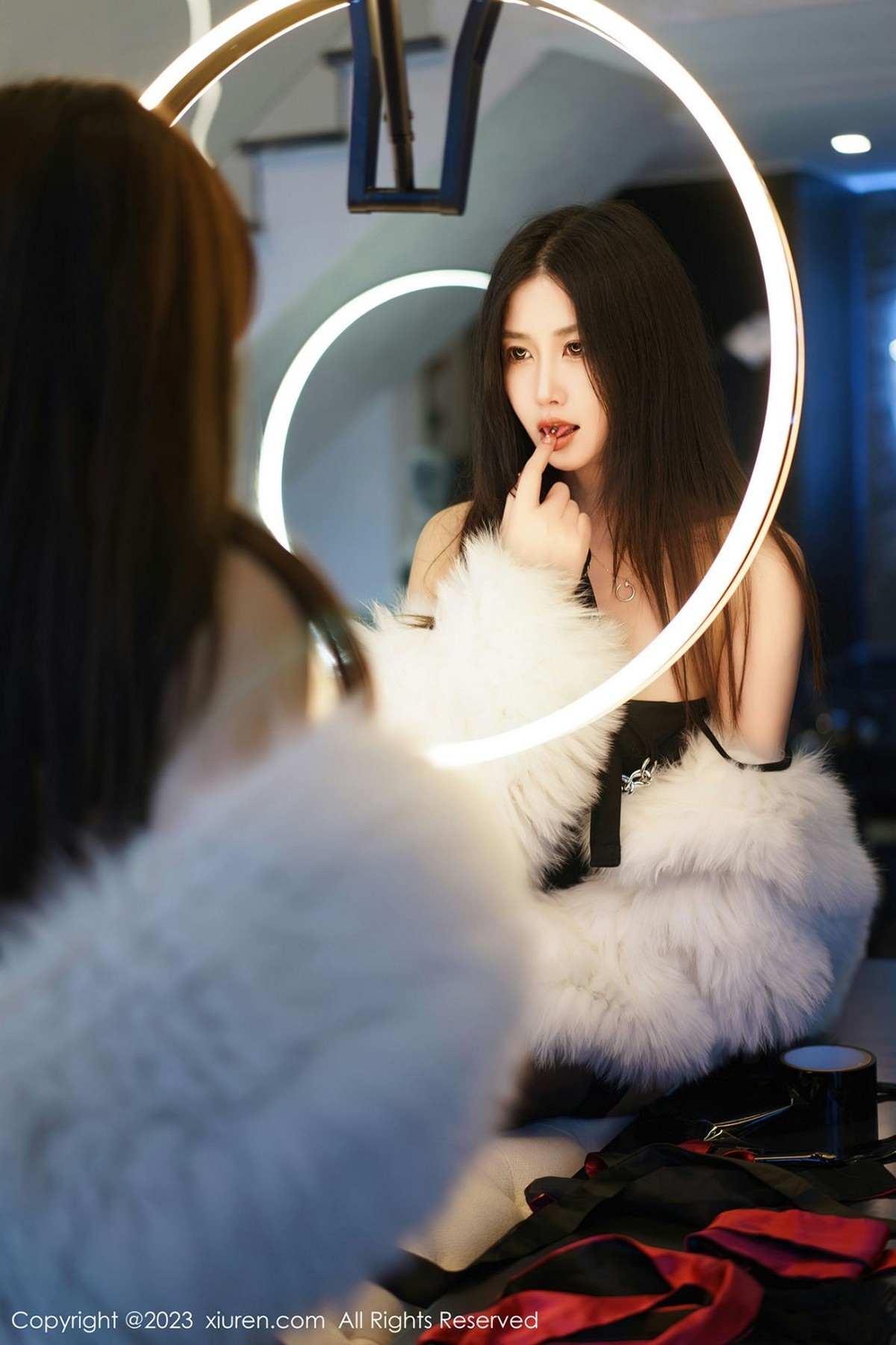 【XiuRen秀人網】20230119Vol6162laura阿姣【72P】-[秀人套图]