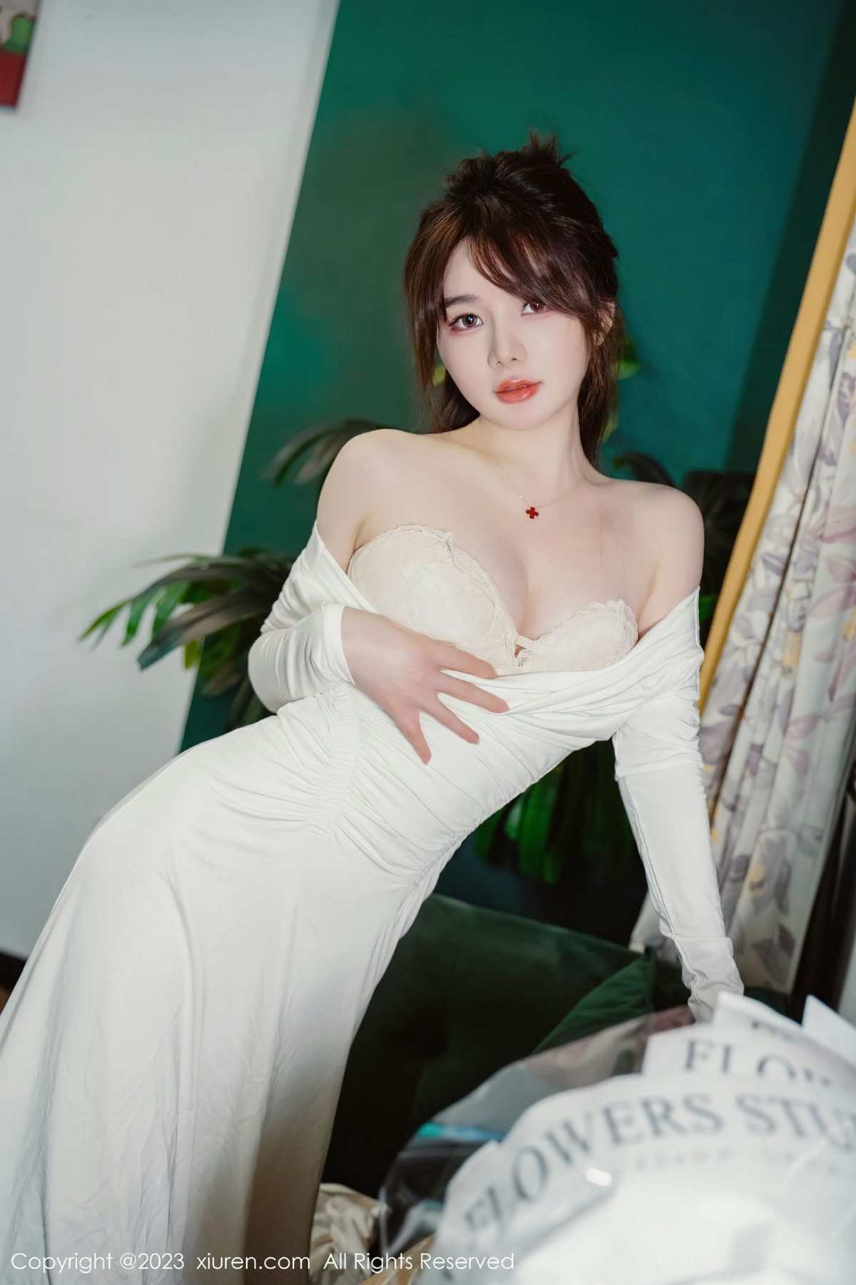 【XiuRen秀人網】20230129Vol6182婠婠麽【79P】-[秀人套图]