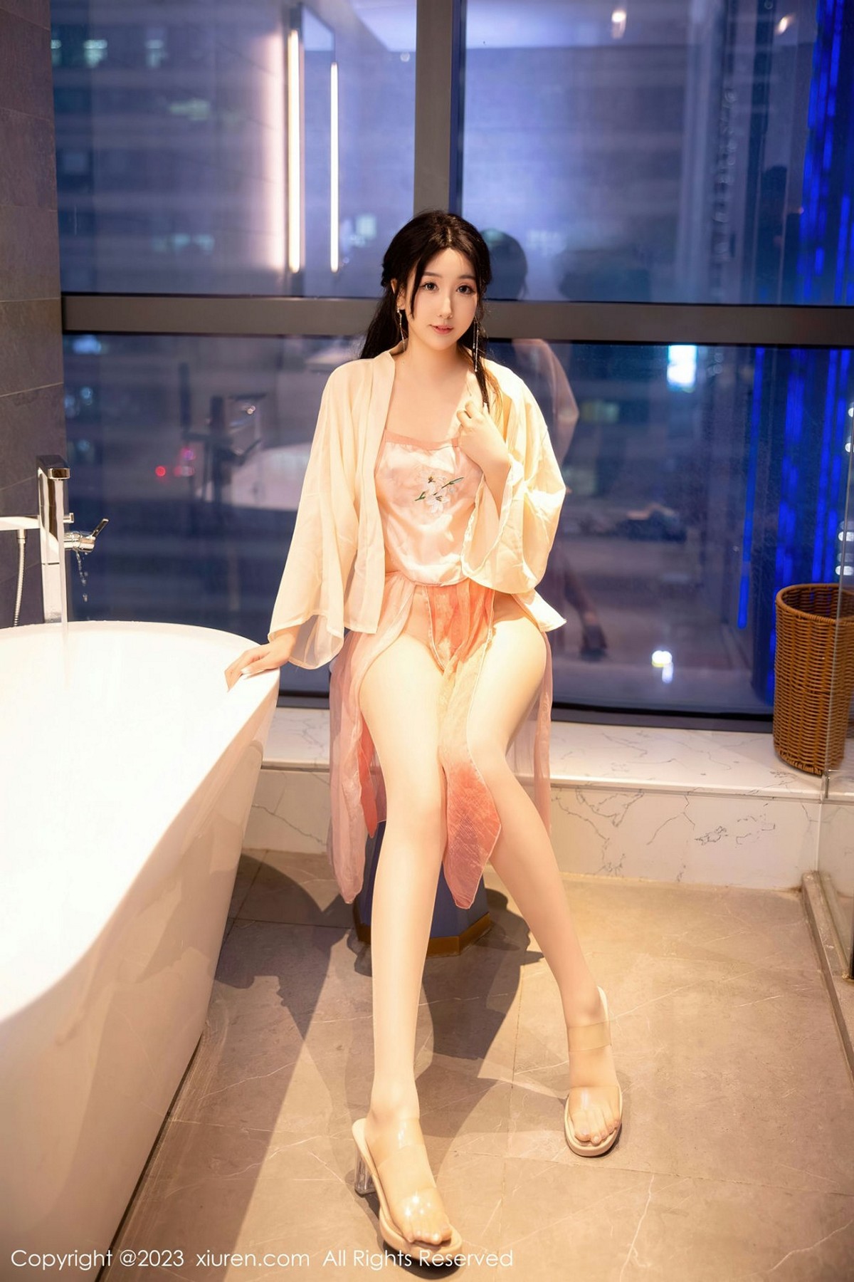 【XiuRen秀人網】20230214Vol6262江真真【70P】-[秀人套图]