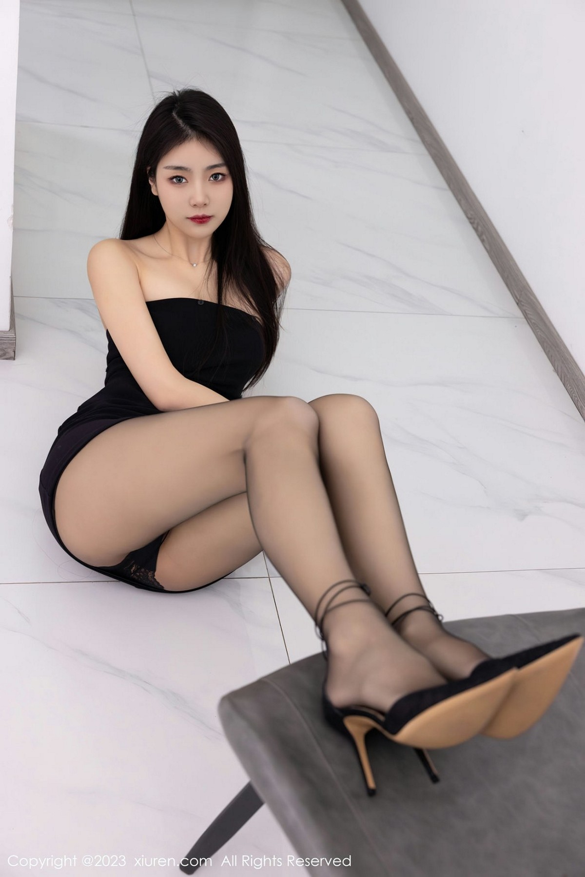 【XiuRen秀人網】20230216Vol6275可樂Vicky【60P】-[秀人套图]