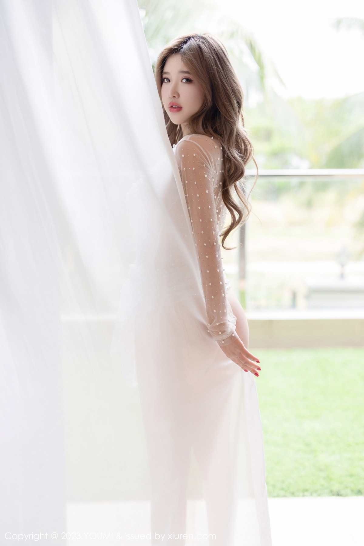 【YOUMI尤蜜荟】20230220Vol904小海臀Rena【45P】-[秀人套图]