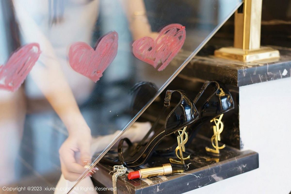 【XiuRen秀人網】20230224Vol6319laura阿姣【78P】-[秀人套图]