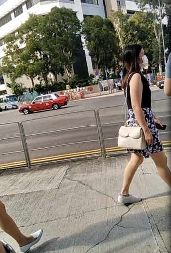 街头少女   [18P] - [秀人套图]