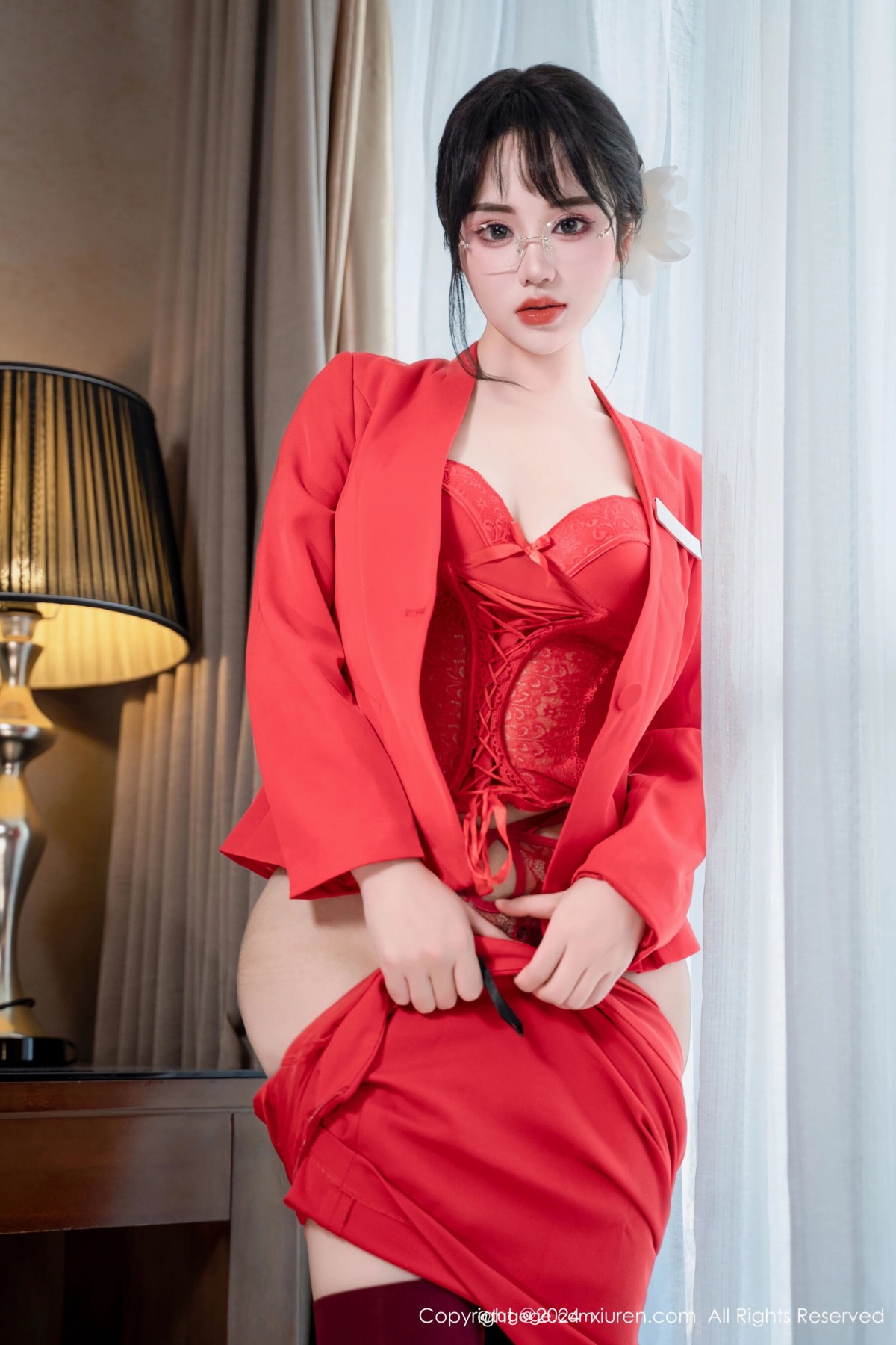 【XiuRen秀人網】20240409Vol8360汐汐愛吃草莓【60P】-[秀人套图]