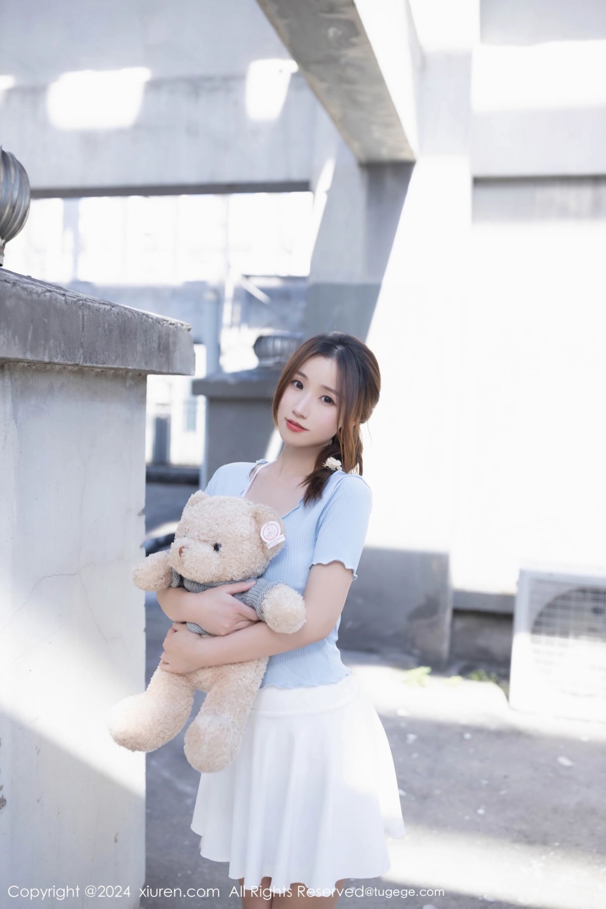 【XiuRen秀人網】20240410Vol8369杏子Yada【85P】-[秀人套图]