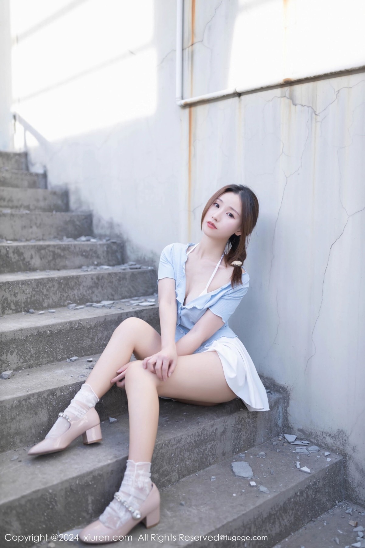 【XiuRen秀人網】20240410Vol8369杏子Yada【85P】-[秀人套图]