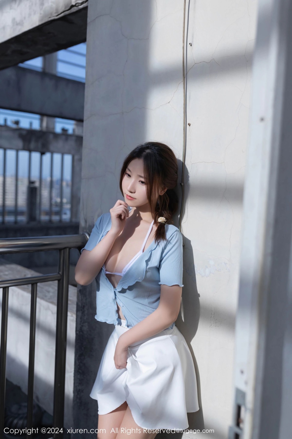 【XiuRen秀人網】20240410Vol8369杏子Yada【85P】-[秀人套图]