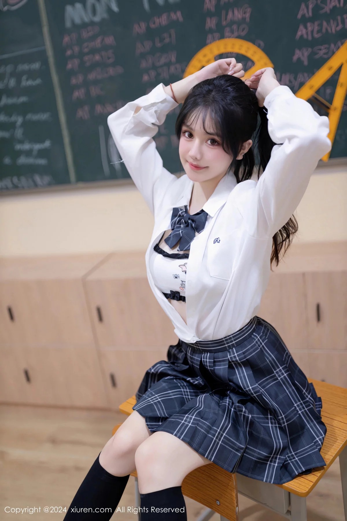 【XiuRen秀人網】20240202Vol8058怮怮【80P】-[秀人套图]