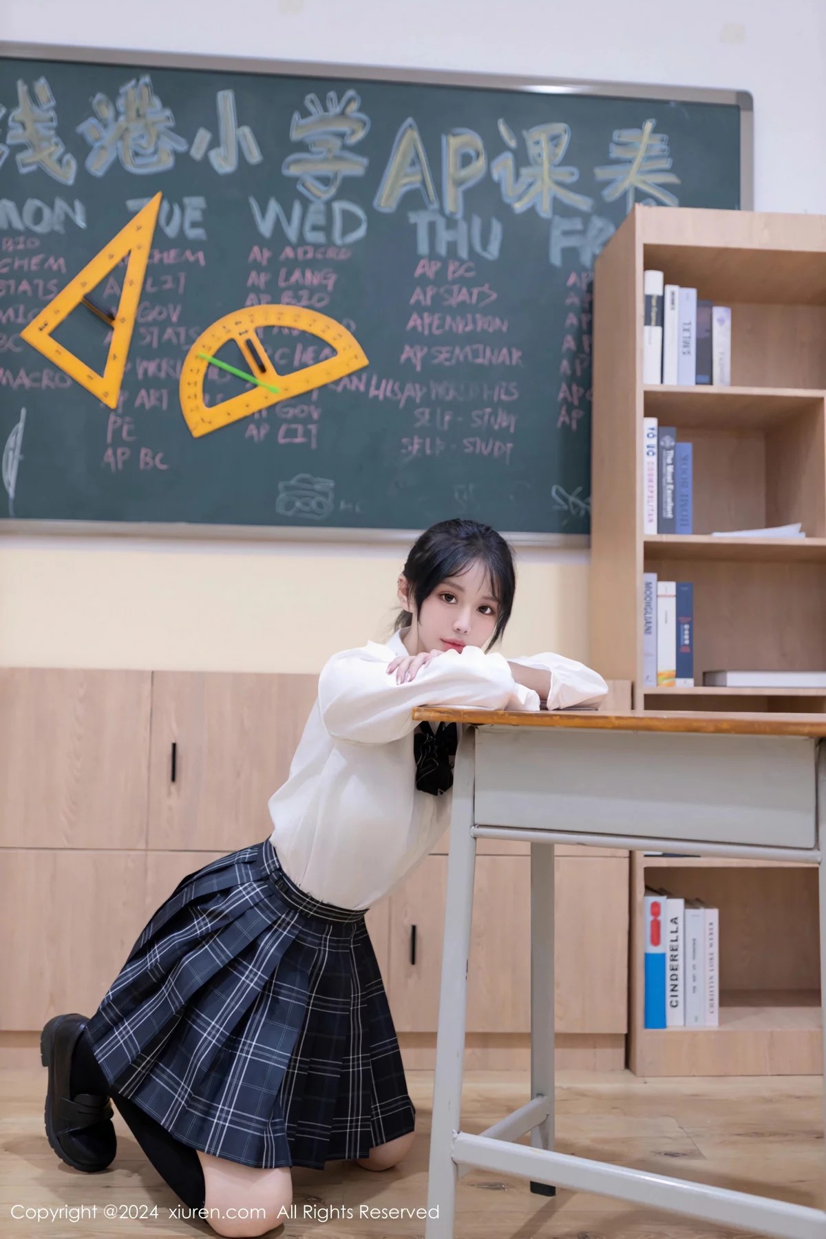 【XiuRen秀人網】20240202Vol8058怮怮【80P】-[秀人套图]