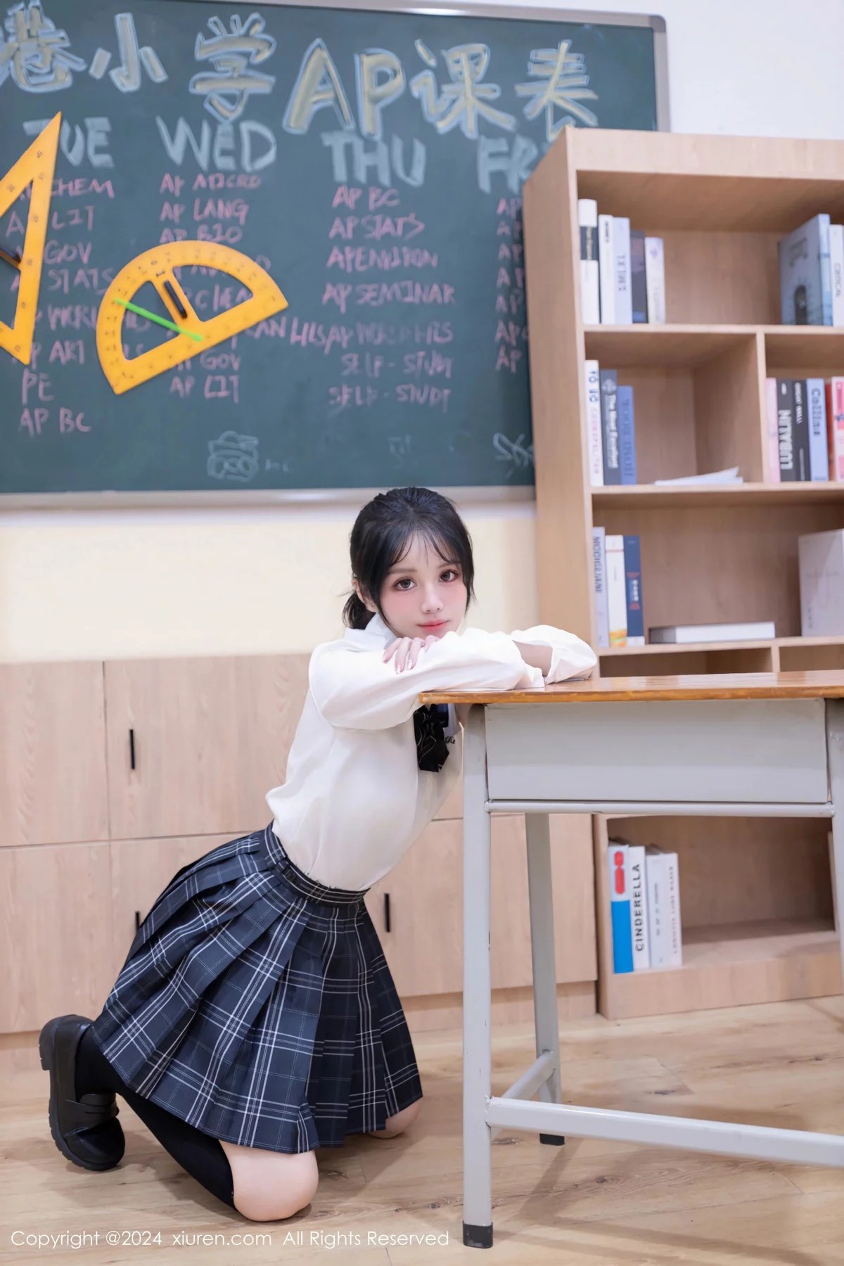 【XiuRen秀人網】20240202Vol8058怮怮【80P】-[秀人套图]