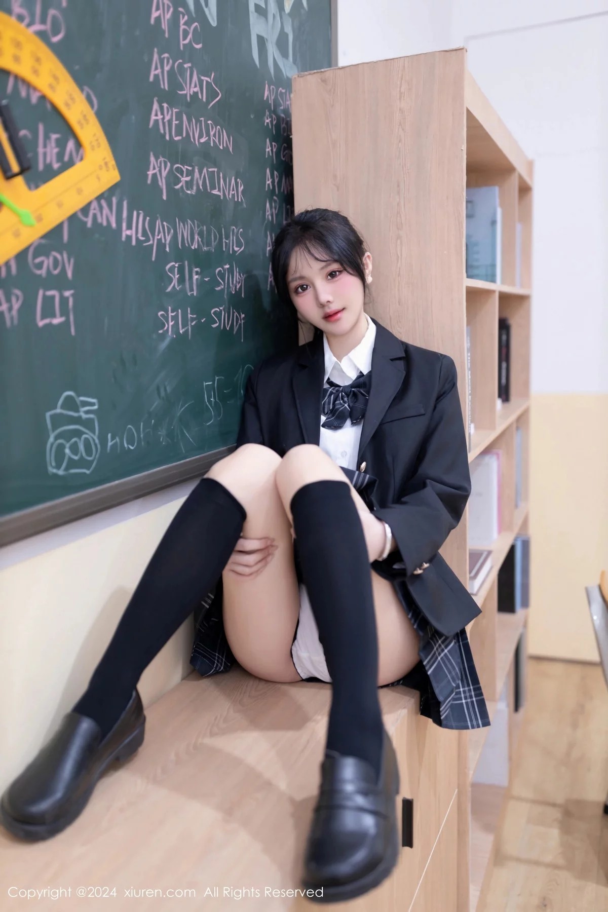 【XiuRen秀人網】20240202Vol8058怮怮【80P】-[秀人套图]