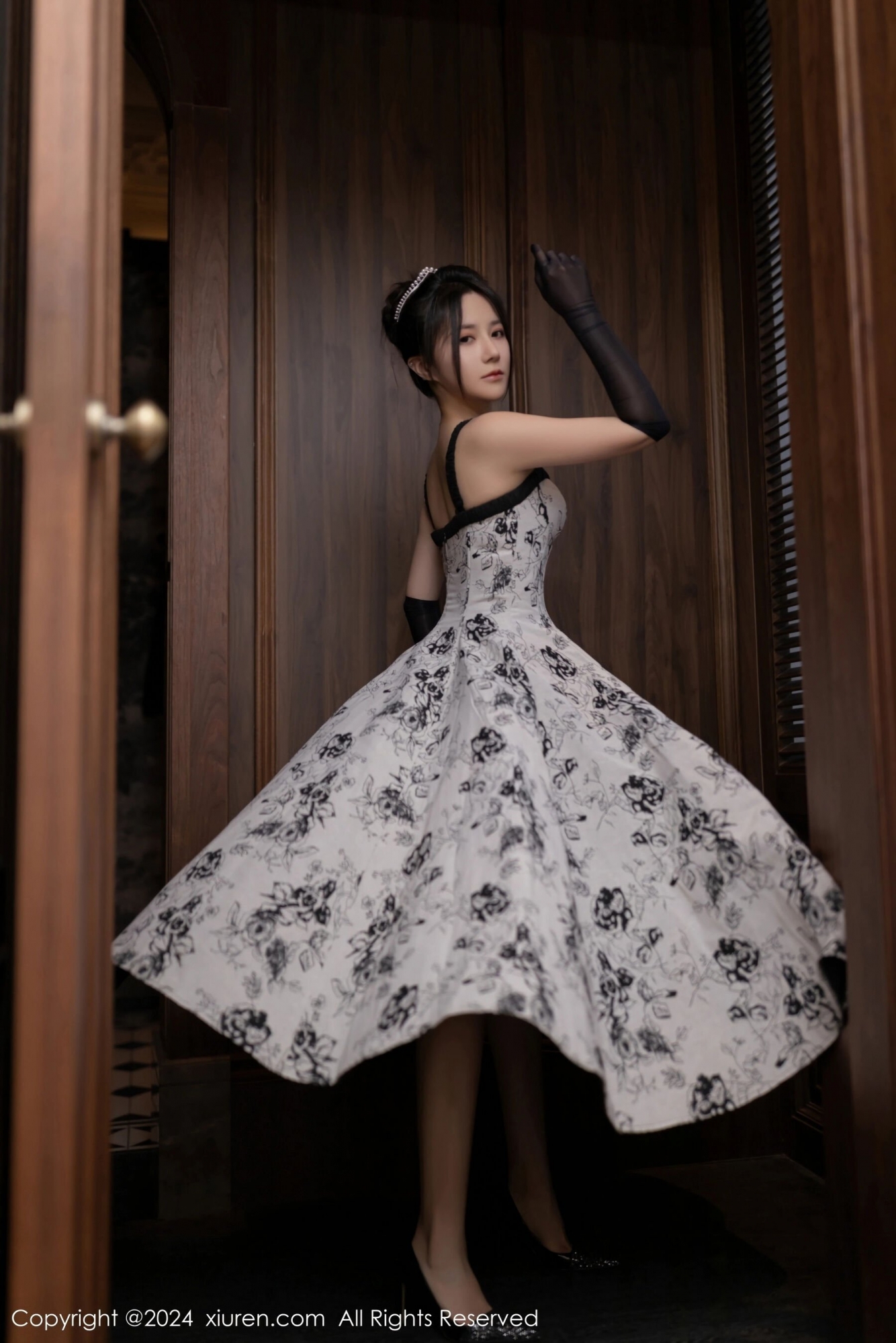 【XiuRen秀人網】20240219Vol8109魚子醬Fish【80P】-[秀人套图]