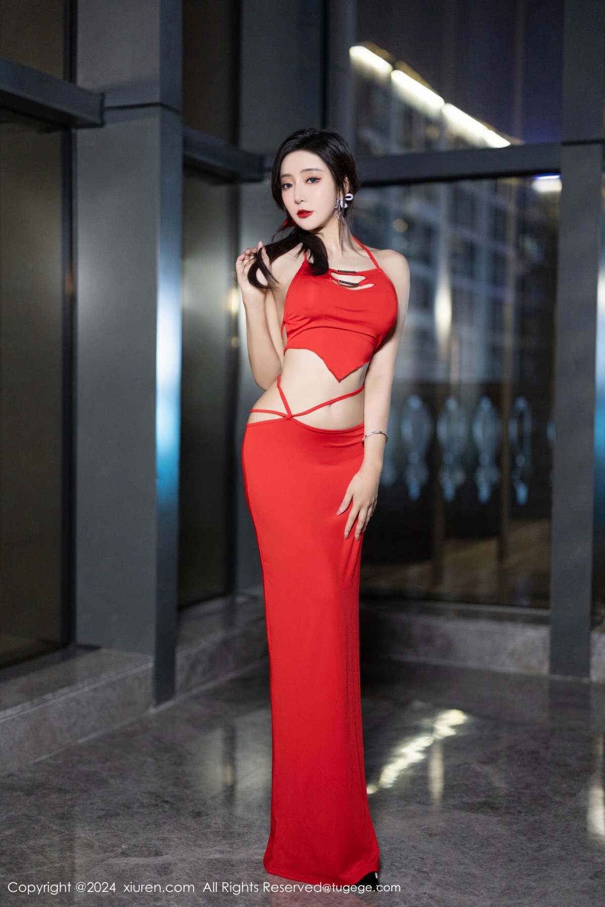 【XiuRen秀人網】20240411Vol8378王馨瑤yanni【80P】-[秀人套图]