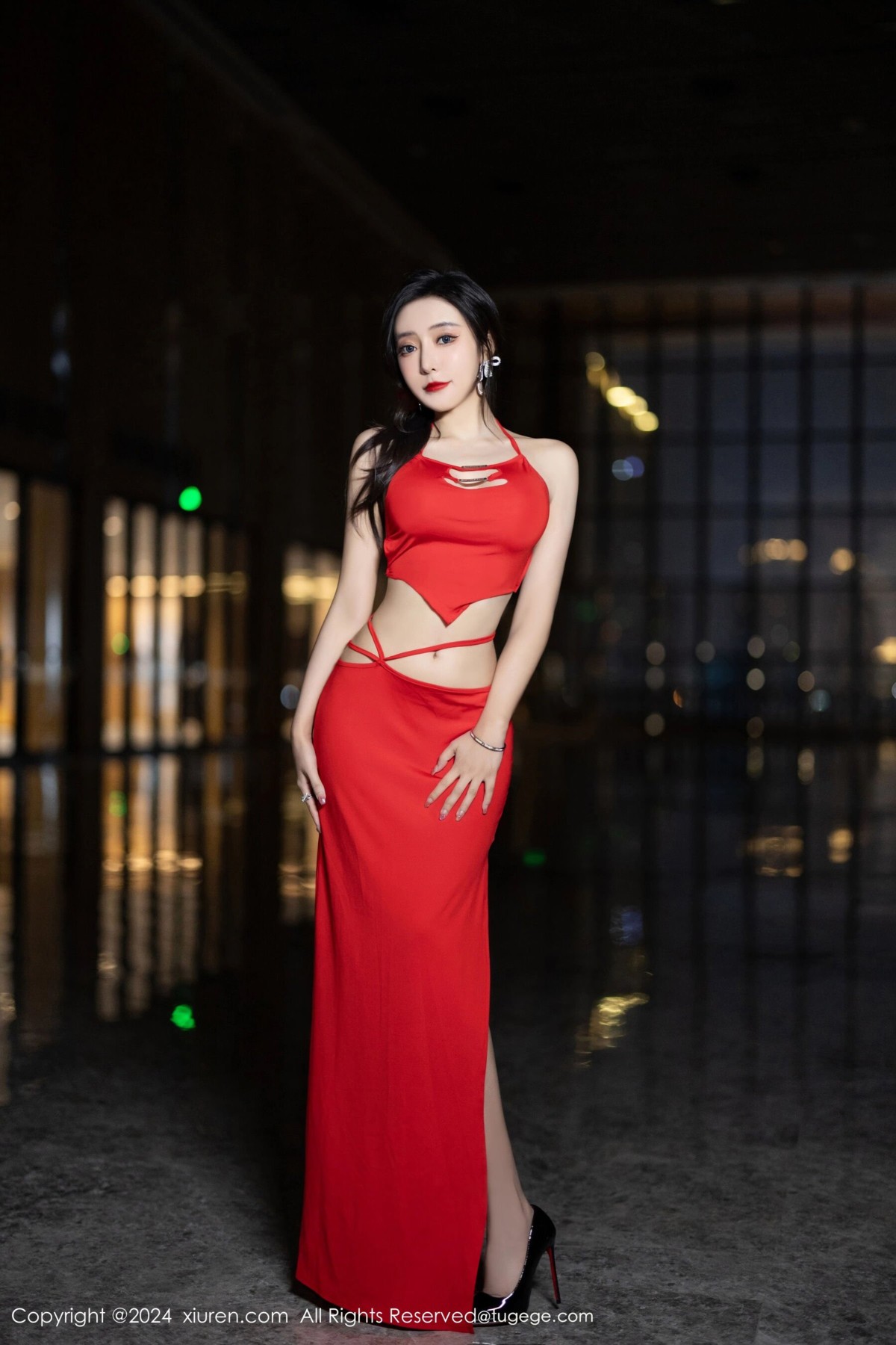 【XiuRen秀人網】20240411Vol8378王馨瑤yanni【80P】-[秀人套图]