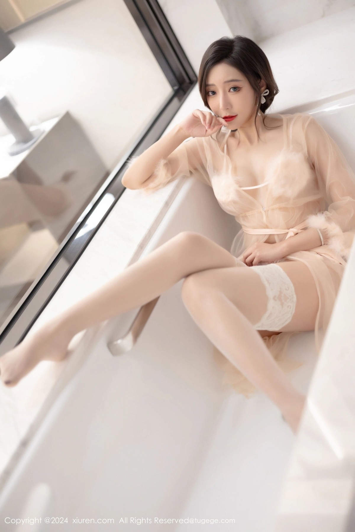 【XiuRen秀人網】20240411Vol8378王馨瑤yanni【80P】-[秀人套图]