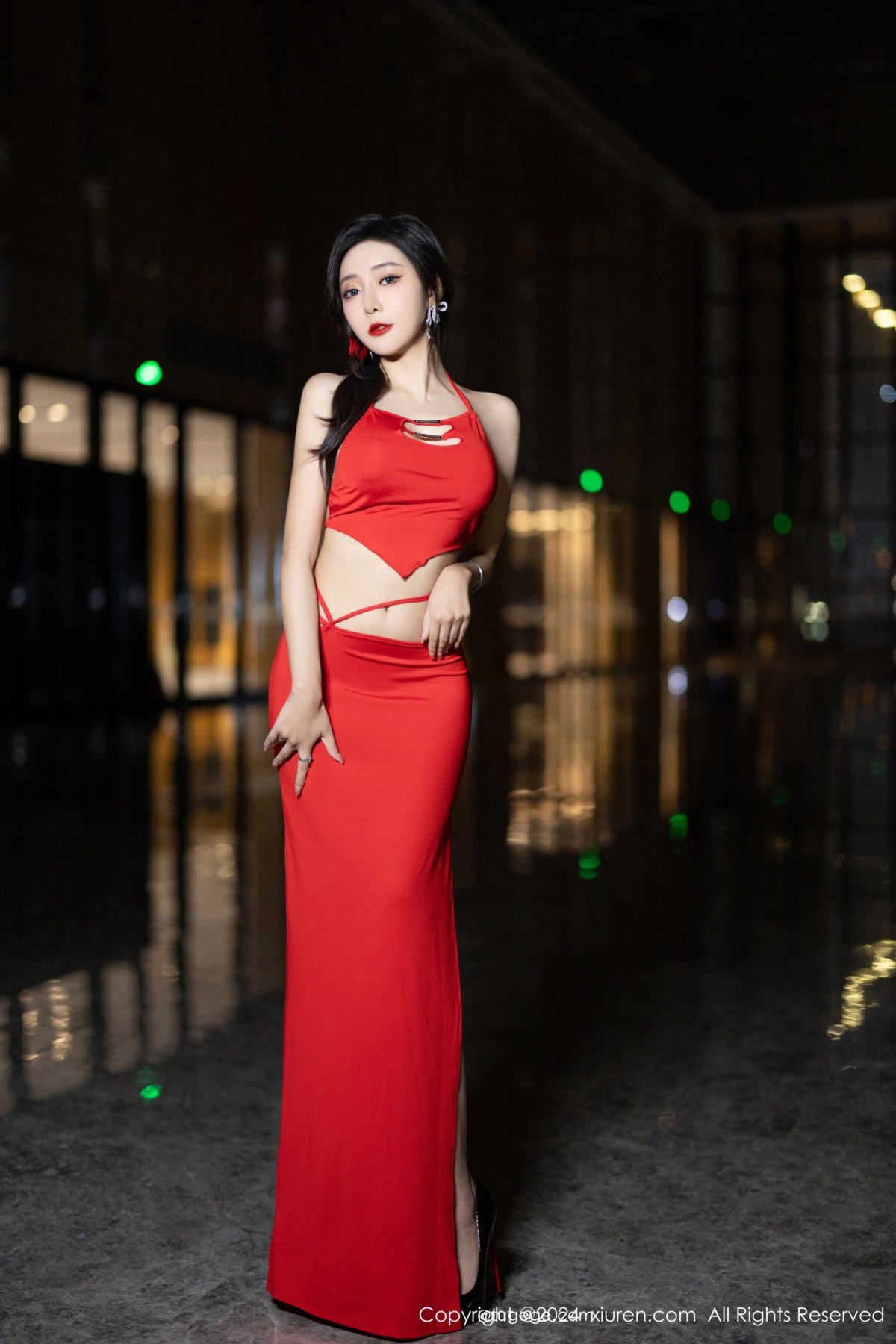 【XiuRen秀人網】20240411Vol8378王馨瑤yanni【80P】-[秀人套图]