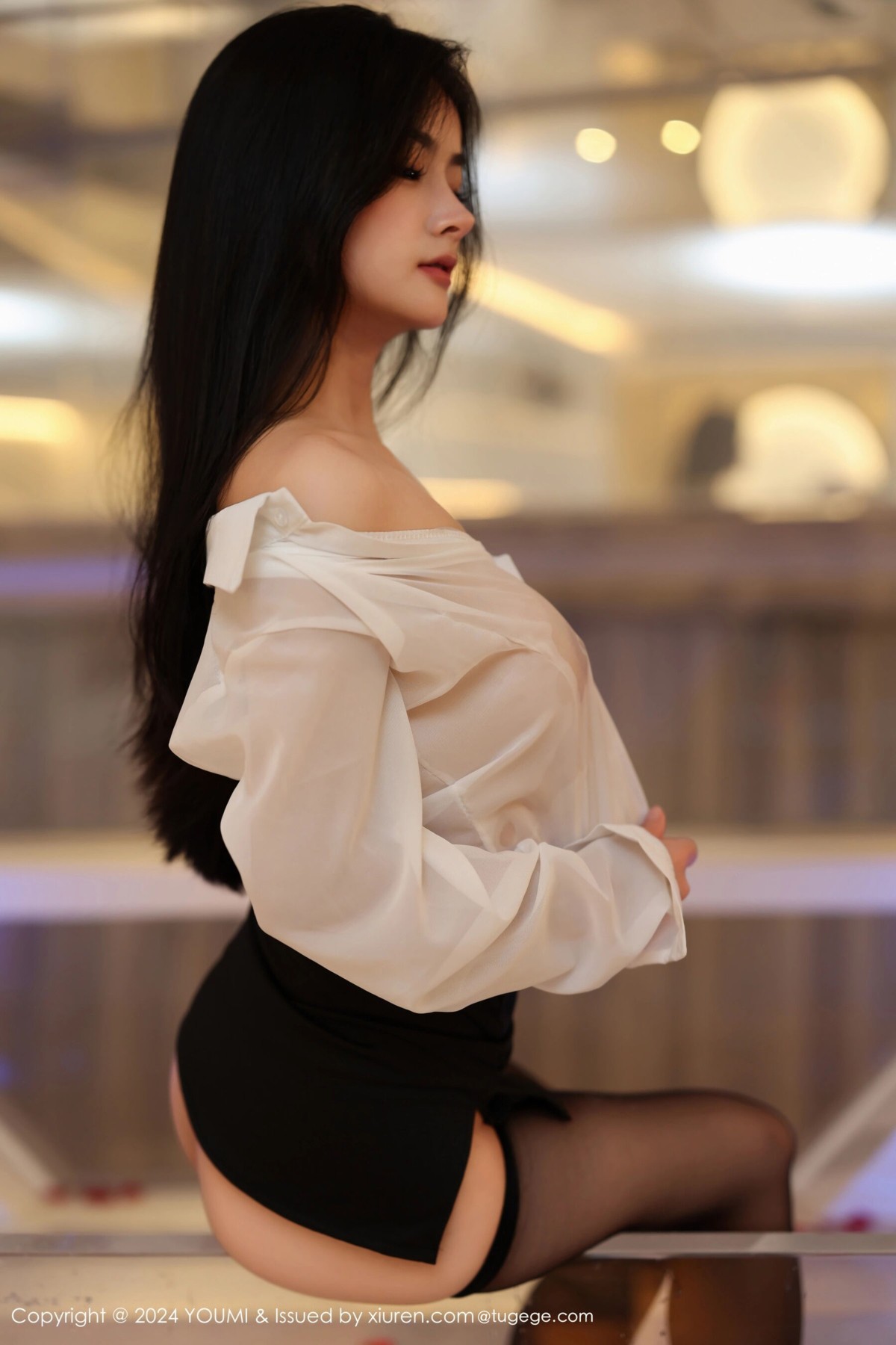 【YOUMI尤蜜薈】20240412Vol1050譚小靈【90P】-[秀人套图]