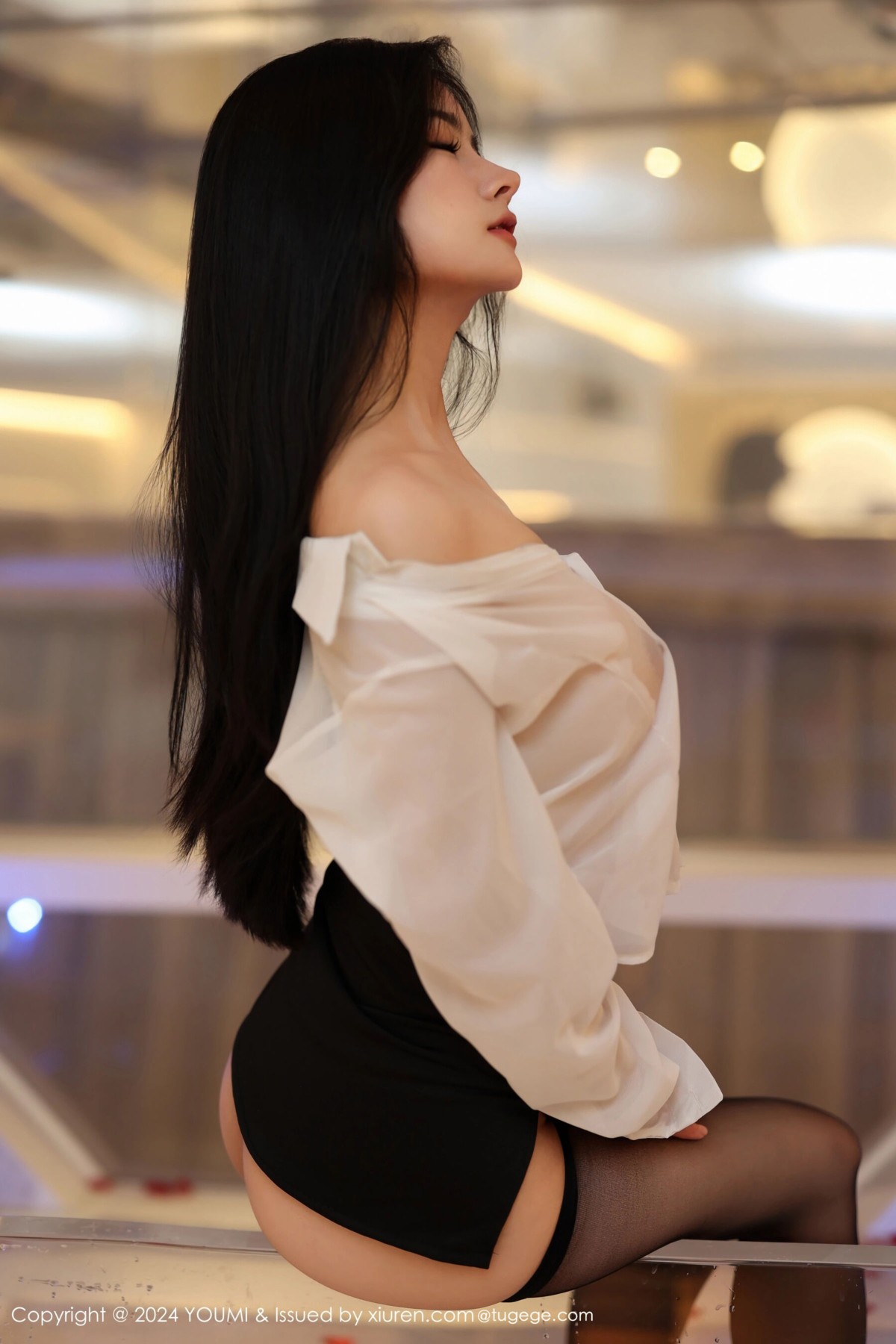 【YOUMI尤蜜薈】20240412Vol1050譚小靈【90P】-[秀人套图]