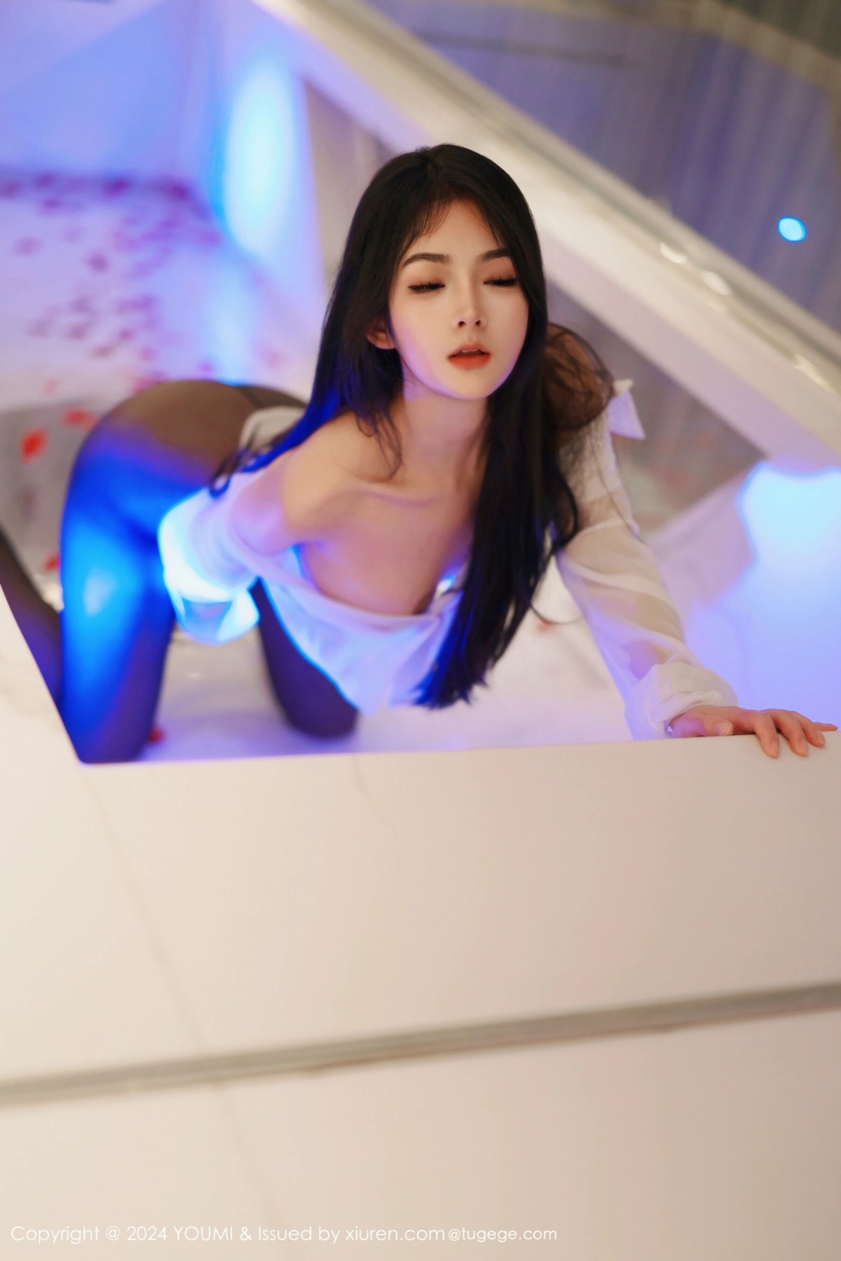 【YOUMI尤蜜薈】20240412Vol1050譚小靈【90P】-[秀人套图]