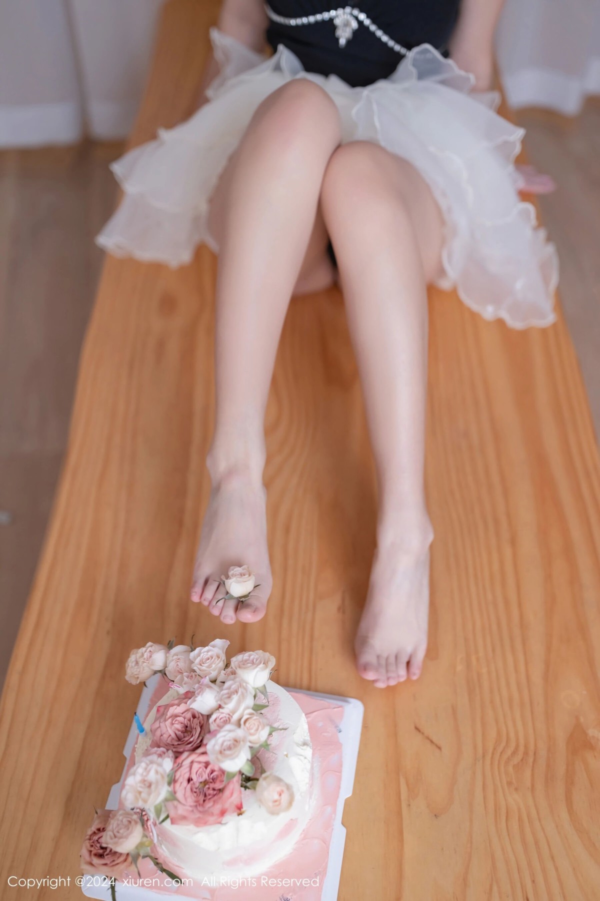 【XiuRen秀人網】20240416Vol8398杏子Yada【80P】-[秀人套图]