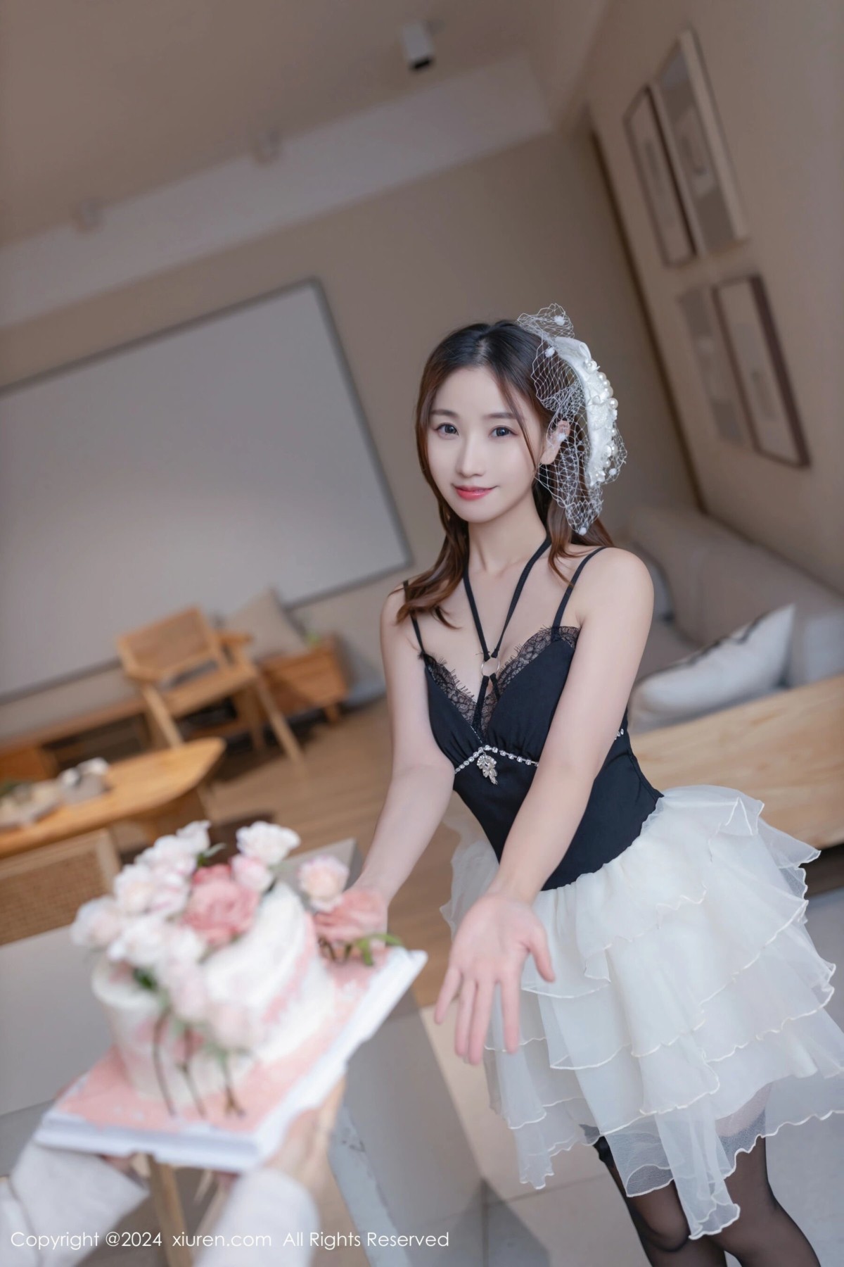 【XiuRen秀人網】20240416Vol8398杏子Yada【80P】-[秀人套图]