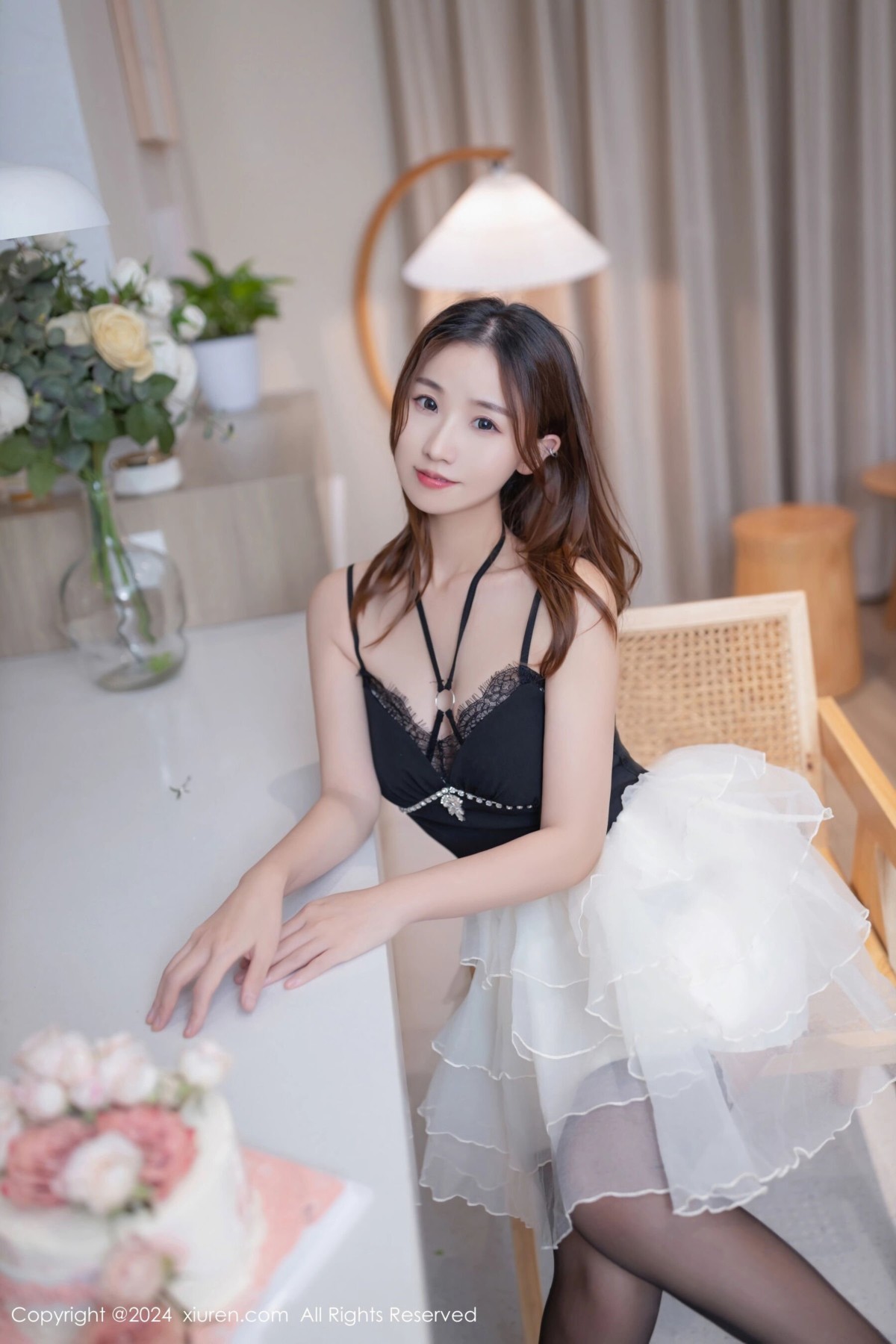 【XiuRen秀人網】20240416Vol8398杏子Yada【80P】-[秀人套图]